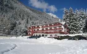 Chalet Hôtel La Sapinière